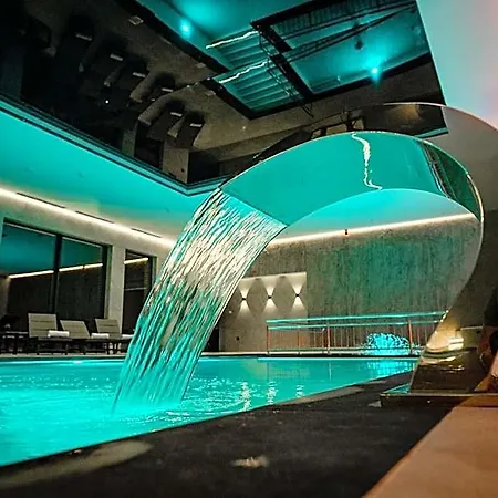 Otel Palac Poledno 4*