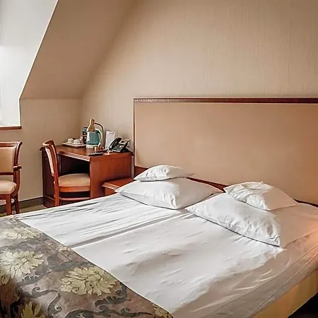 Palac Poledno Otel Bukowiec (Lower Silesia)