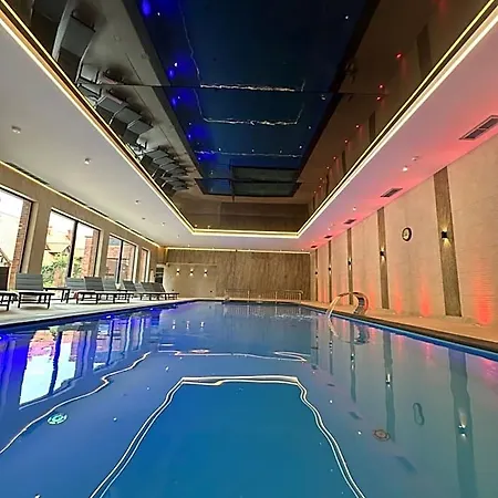 Otel Palac Poledno 4*