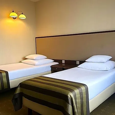 Otel Palac Poledno 4*